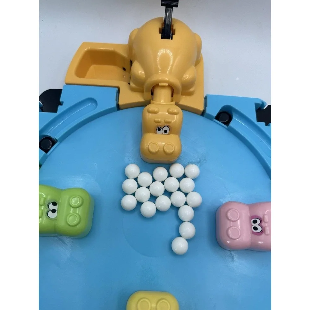 VINTAGE Hungry Hungry Hippos Game 100% COMPLETE Milton Bradley 2005